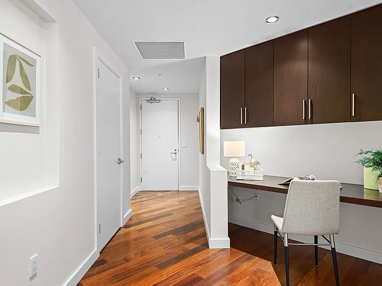 910 Lenora St #S403 — Photo 15