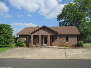 610 Church Ave, Mena, AR 71953