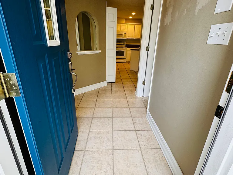 7361 Hollis St — Photo 10