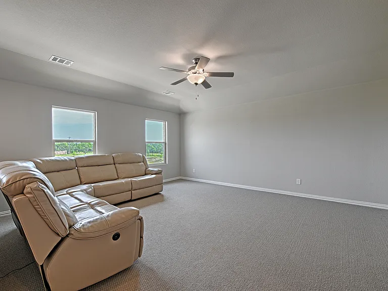 5107 Emerald Hill Dr — Photo 21
