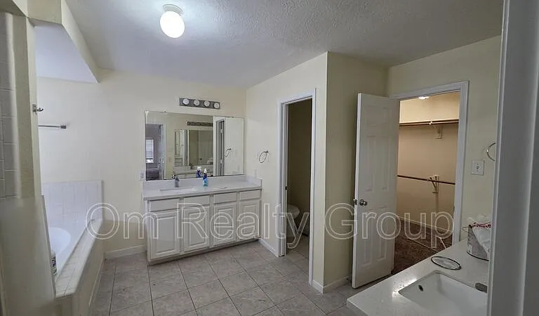 15335 Garett Green Cir — Photo 6