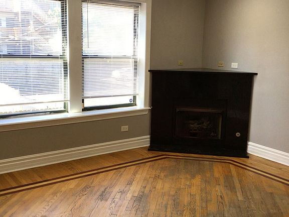 2nd image of 6610 S Kenwood Ave #110M