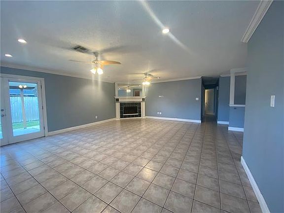 5th image of 213 Saint Anthony St