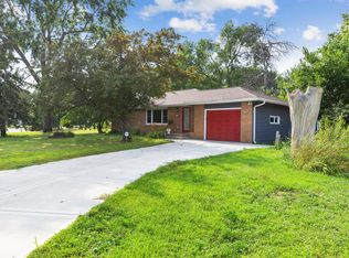 6825 W Broadway Ave, Brooklyn Park, MN 55428