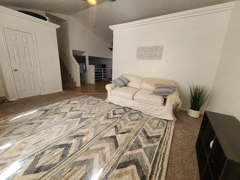 N 2100 W — Photo 16