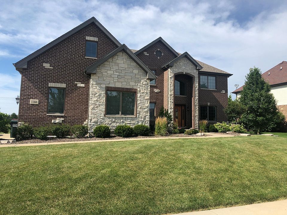 2nd image of 11846 Brooke Ct