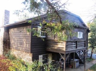 303 Manor Ridge Dr, Akron, PA 17501