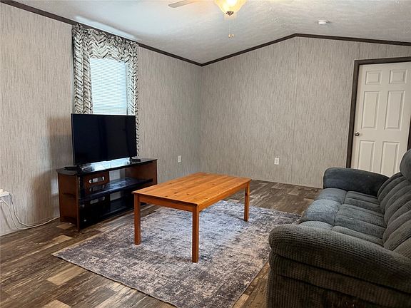 2nd image of 18 Cheryl Ln