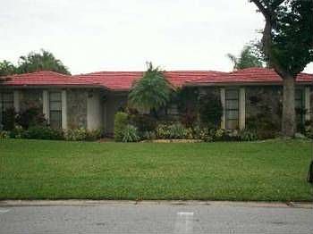 2nd image of 10055 NW 16th St