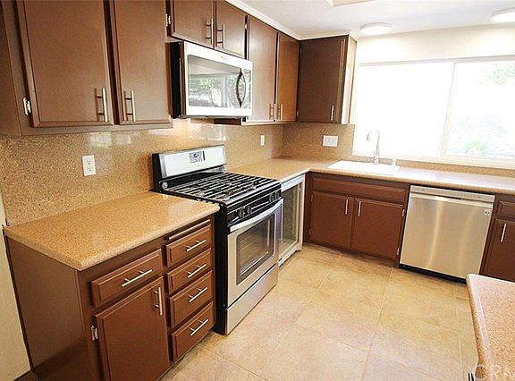 5th image of 5746 Sepulveda Way