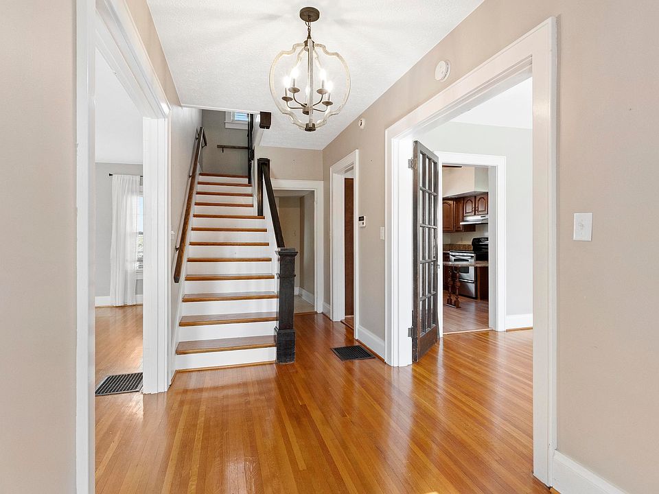 4221 Gartin Ave, Ashland, KY 41101 Zillow