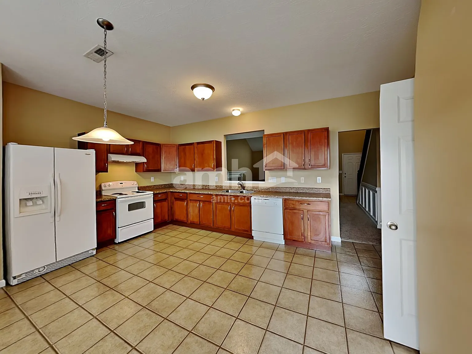3 bed, 2.5 bath, 1746 sqft, $2,500 — Photo 3