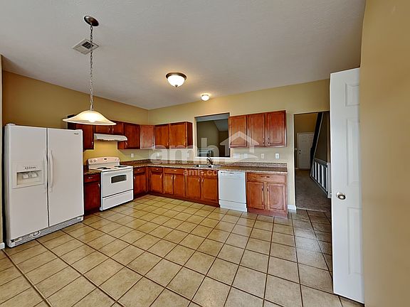 3rd image of 4207 N Yorkshire Sq