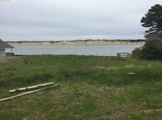 Rhododendron Dr, Florence, OR 97439