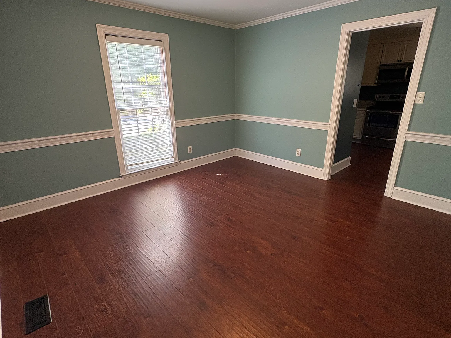 3 bed, 2.5 bath, $2,400 — Photo 4