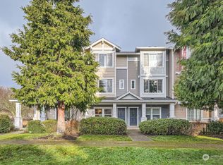 3016 SW Bataan St, Seattle, WA 98126