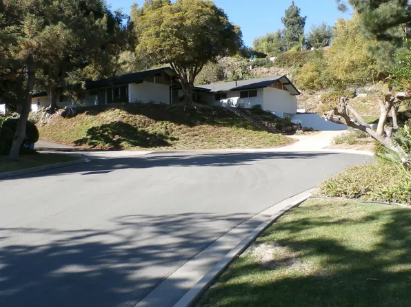 9401 Mesa Robles Dr, Whittier, CA 90603