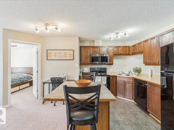 5340 199th St NW #112, Edmonton, AB T6M 0A5