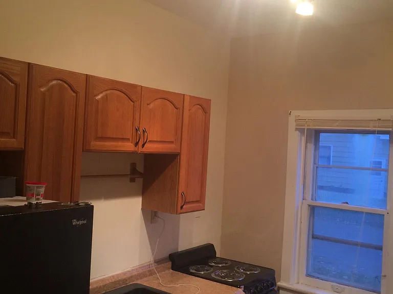 93 Oakland St — Photo 6