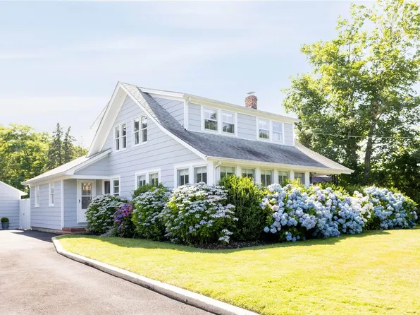 555 Alvahs Lane, Cutchogue, NY 11935