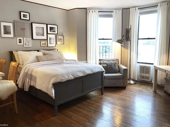 312 Beacon #7 Boston - Back Bay Unit Photo 2 (1)