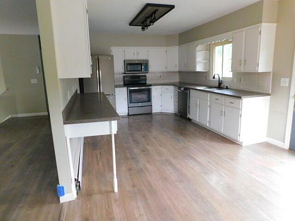 5th image of 22 Mountainview Drive