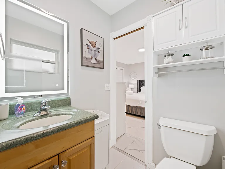 3298 N Dixie Hwy — Photo 14