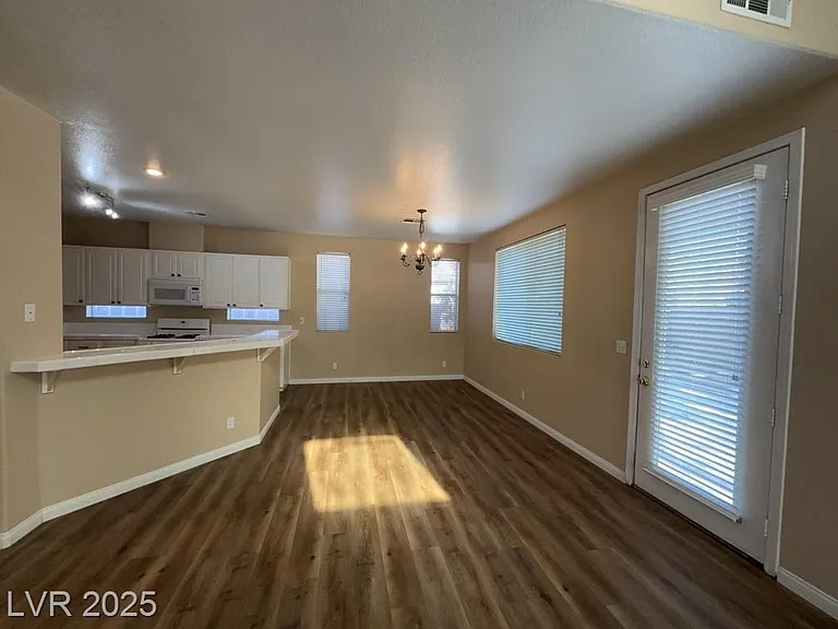 1725 Buttermilk Dr — Photo 9