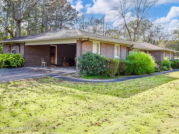 2nd image of 2295 Dobbs Cir