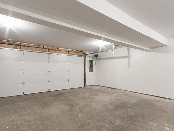 3rd image of 2735 Sheridan Ave N