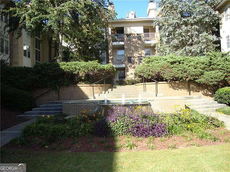 220 Renaissance Pkwy NE #2205 — Photo 19