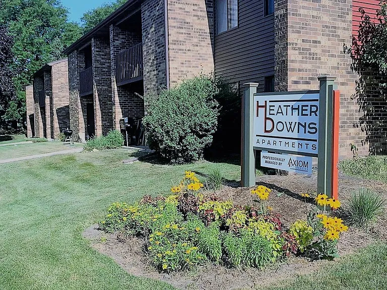 Heather Downs Apartments — Photo 1