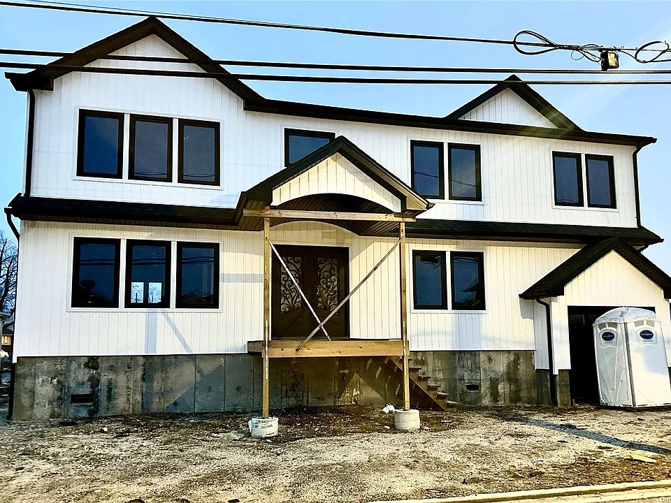 769 S 9th St, Lindenhurst, NY 11757 MLS 3484795 Zillow