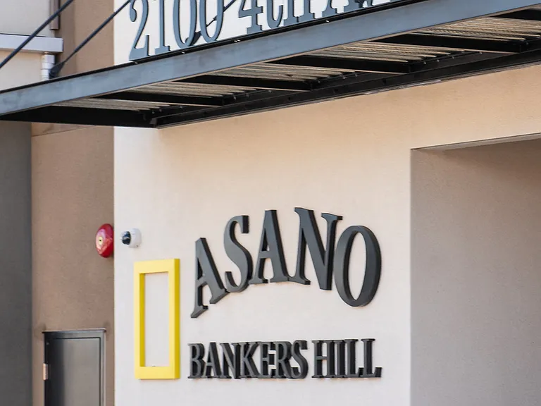 Asano on Fourth - Bankers Hill/Little Italy — Photo 76