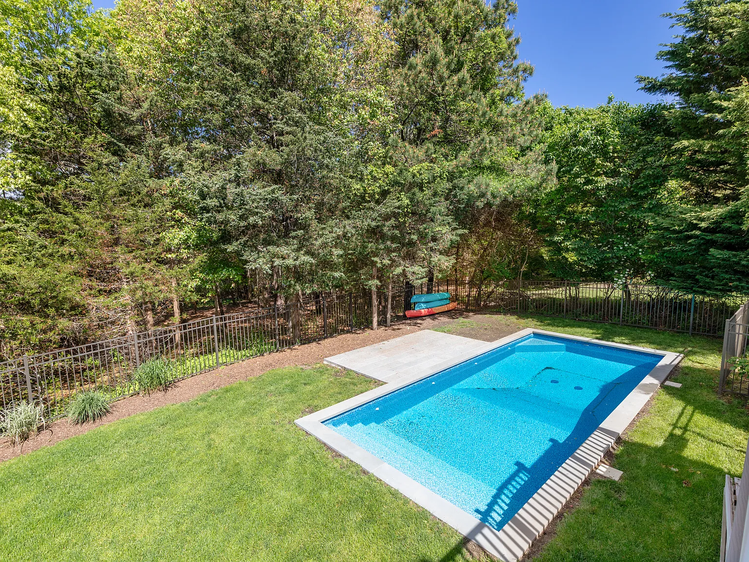 Beautifully Designed SOH Westhampton Gem with Water Access — Photo 4