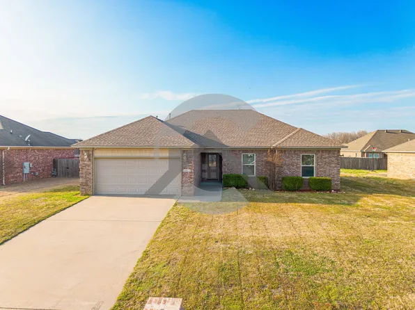 2405 Canterbury Ln, Cabot, AR 72023