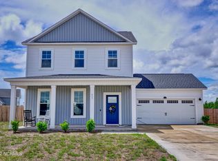 437 Elgin Rd, Hubert, NC 28539