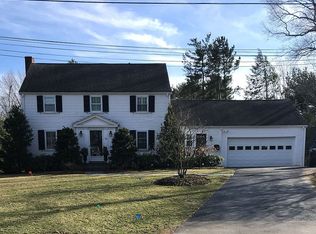 26 Oakridge Rd, Wellesley, MA 02481