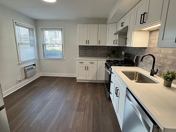 2nd image of 8553 W Bryn Mawr Ave APT 1N