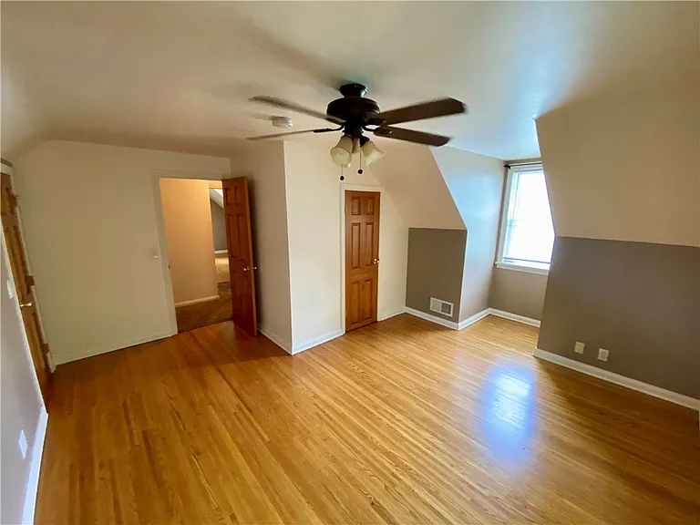 35 Westmoreland Dr — Photo 20