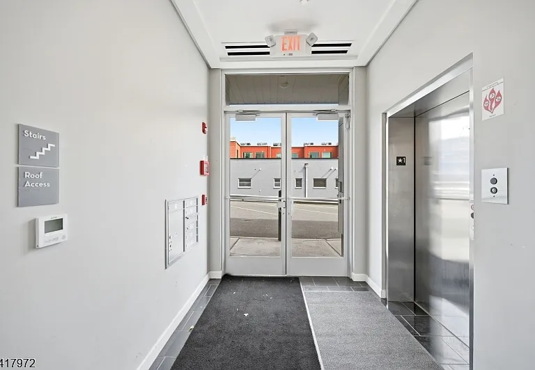 271 Millburn Ave #2D — Photo 3