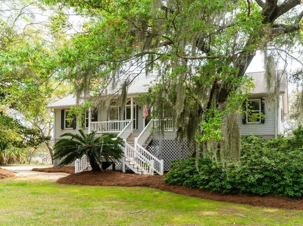 8723 Middleton Point Ln, Edisto Island, SC 29438
