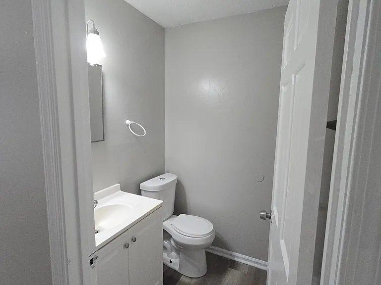 1307 W Meadowview Rd #F — Photo 17