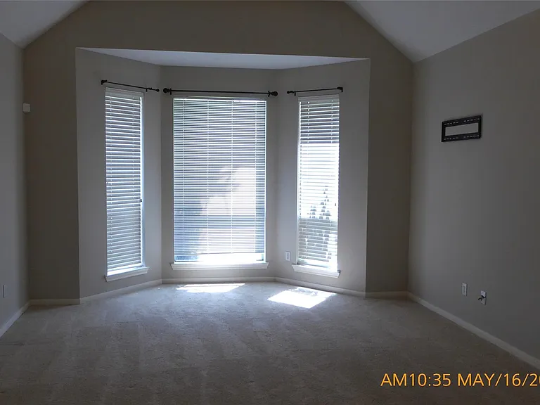 10142 Lazy Lagoon — Photo 13