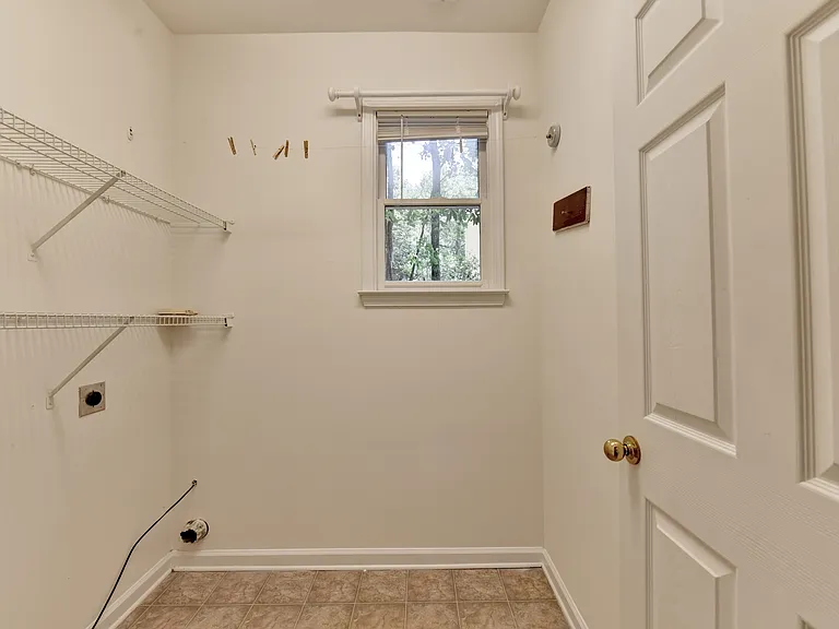 873 Red Rock Ct — Photo 25
