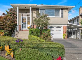 1 Glenwood Ave #A, Lynbrook, NY 11563
