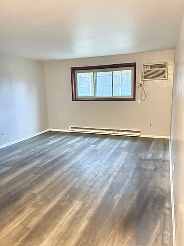 335 Franklin St #101 Photo 1