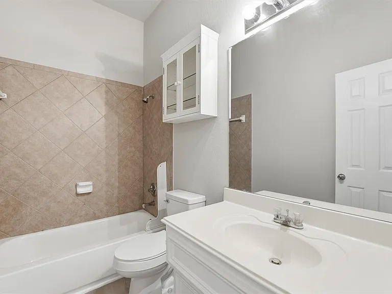 20931 Hamlet Ridge Ln — Photo 21