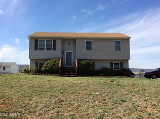 300 Breckenridge Ct, Strasburg, VA 22657