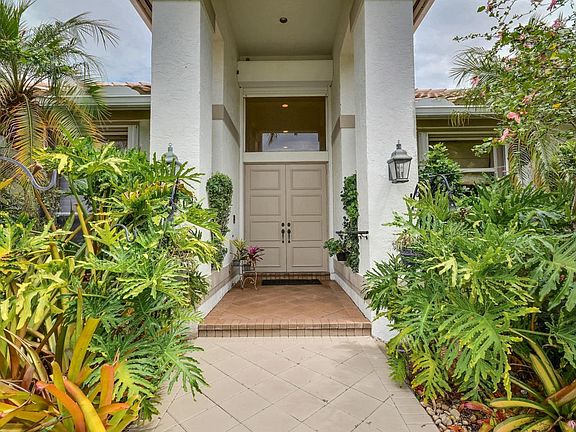 4292 Bocaire Blvd Boca Raton entry